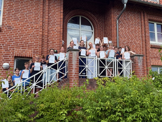 Gruppenbild der Teilnehmer